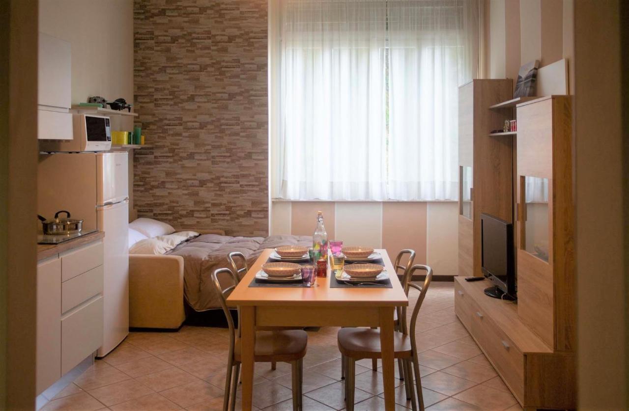Appartamento Timeless Con Piscina E Tennis Valbrona Exteriér fotografie